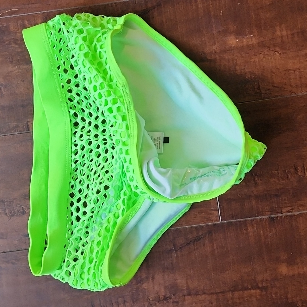 Swimsuit 🩱 - Picture 2 of 3